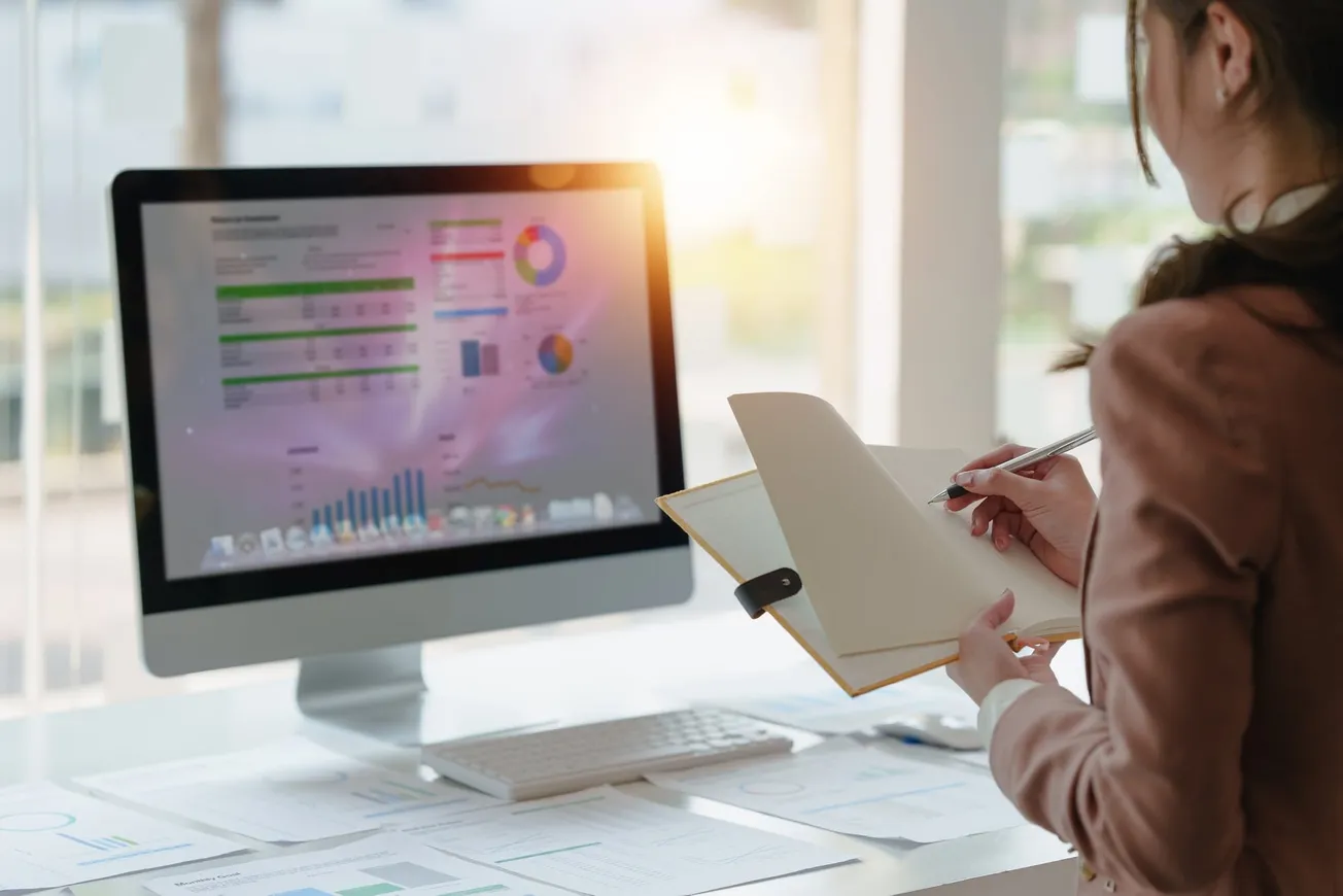 Read 'Building a Robust E-Commerce Presence for Startups'